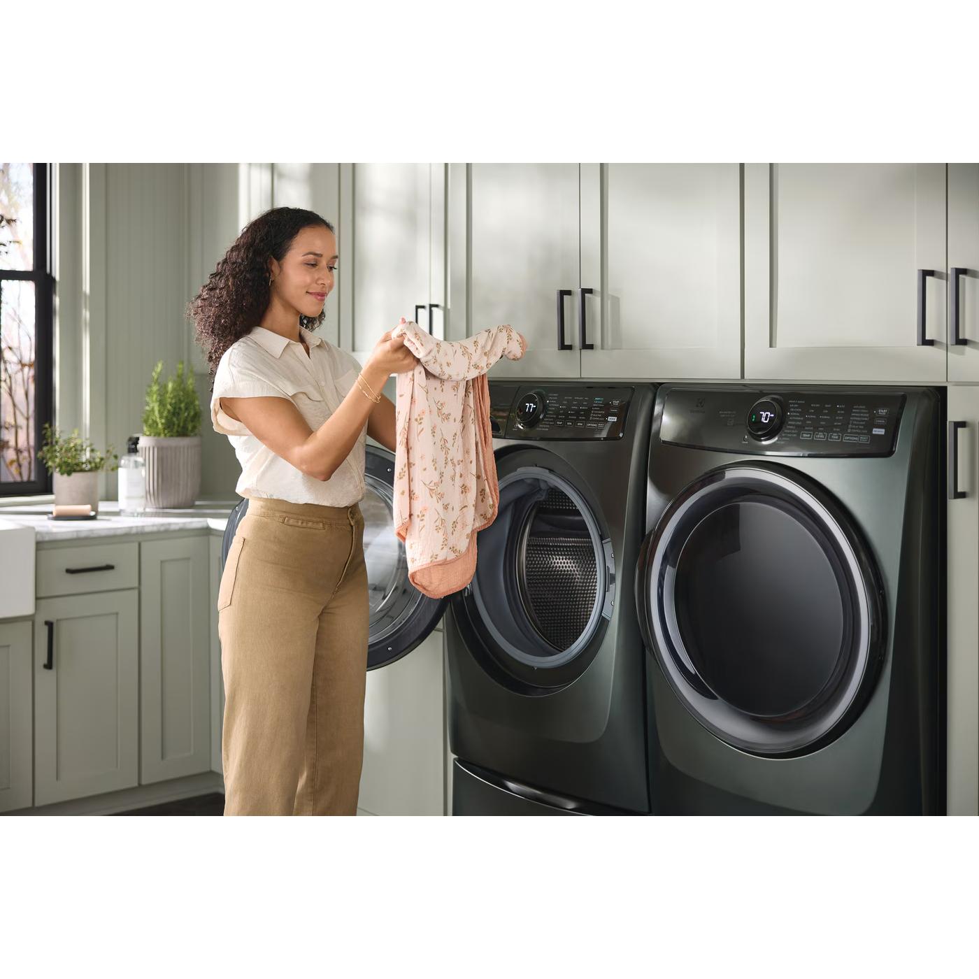 Electrolux 5.2 Cu. Ft. Front Load Perfect Steam™ Washer with LuxCare® ELFW7738AA IMAGE 12