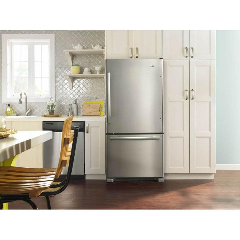 Amana 33-inch, 22 cu. ft. Bottom Freezer Refrigerator ABB2224BRM IMAGE 10